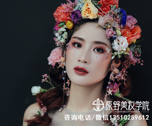 深圳學(xué)化妝美甲紋繡美睫學(xué)校速成班多少錢